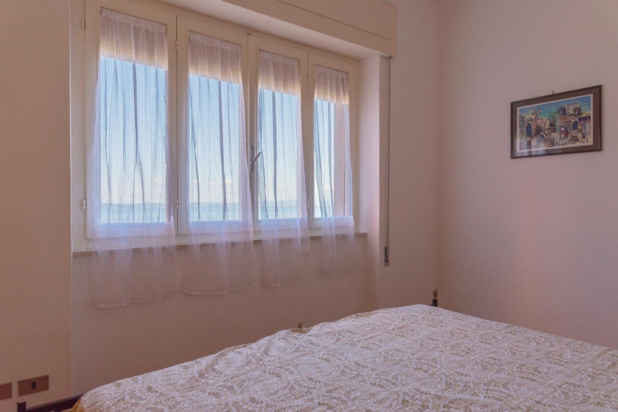 Апартаменты Argentario Retreat Sea View Terrace, Wifi & Private Parking Included Порто Санто Стефано Экстерьер фото