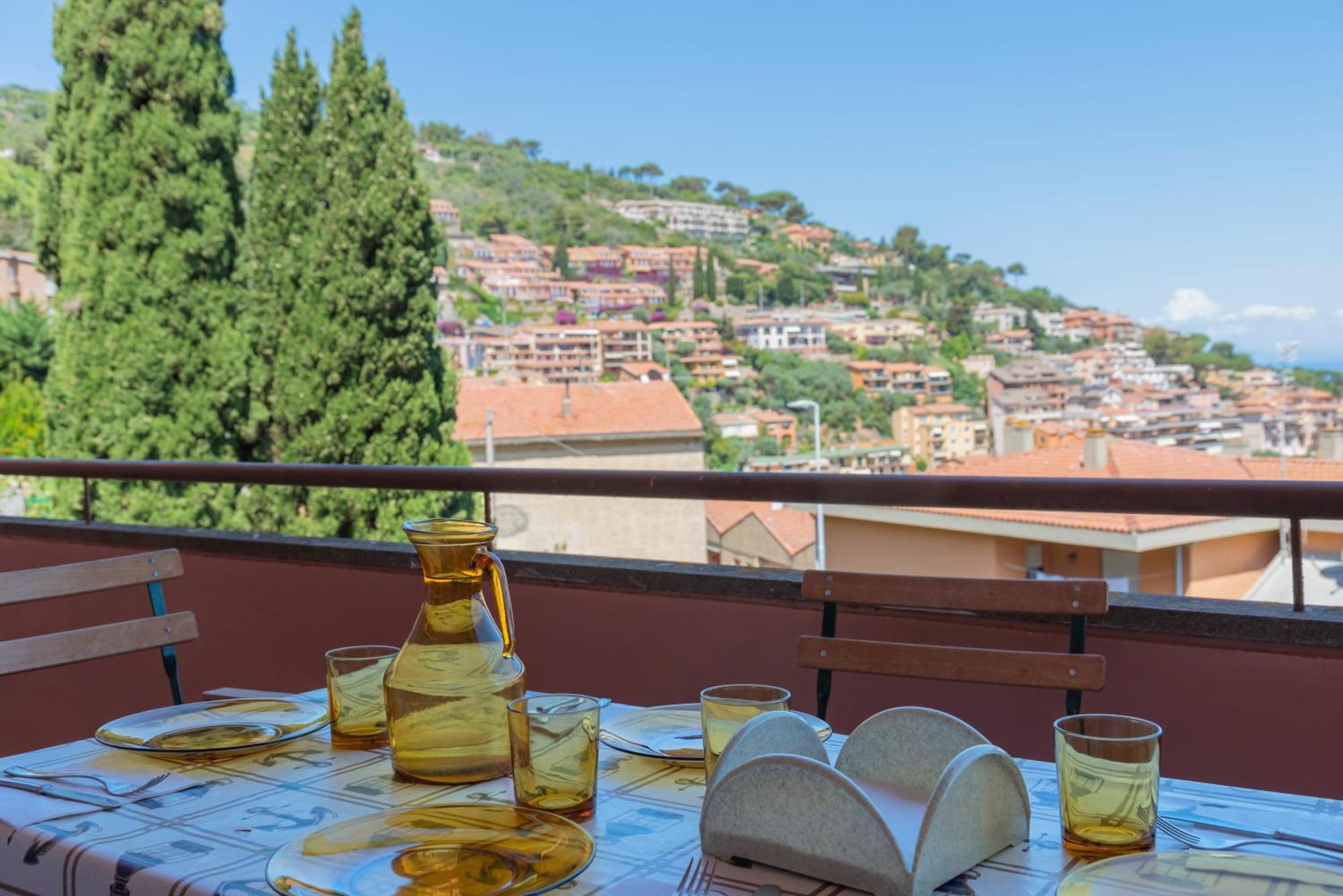 Апартаменты Argentario Retreat Sea View Terrace, Wifi & Private Parking Included Порто Санто Стефано Экстерьер фото